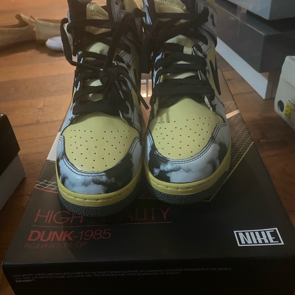 Nike dunk high 1985 black acid wash (size 10)